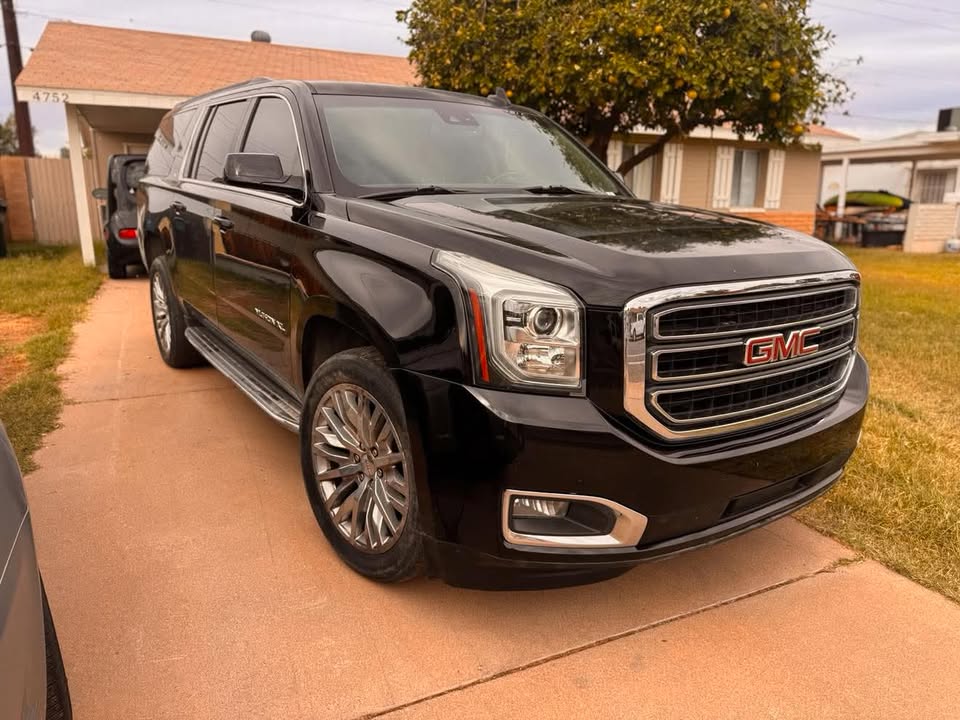 GMC Yukon XL exterior